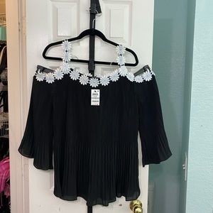 INC international Concepts  top, NWT  1x.